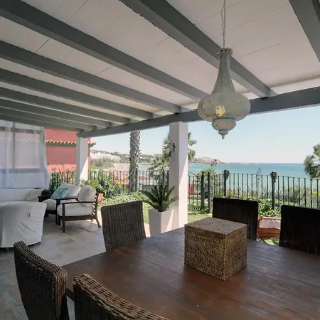 Spectacular Beachfront House *